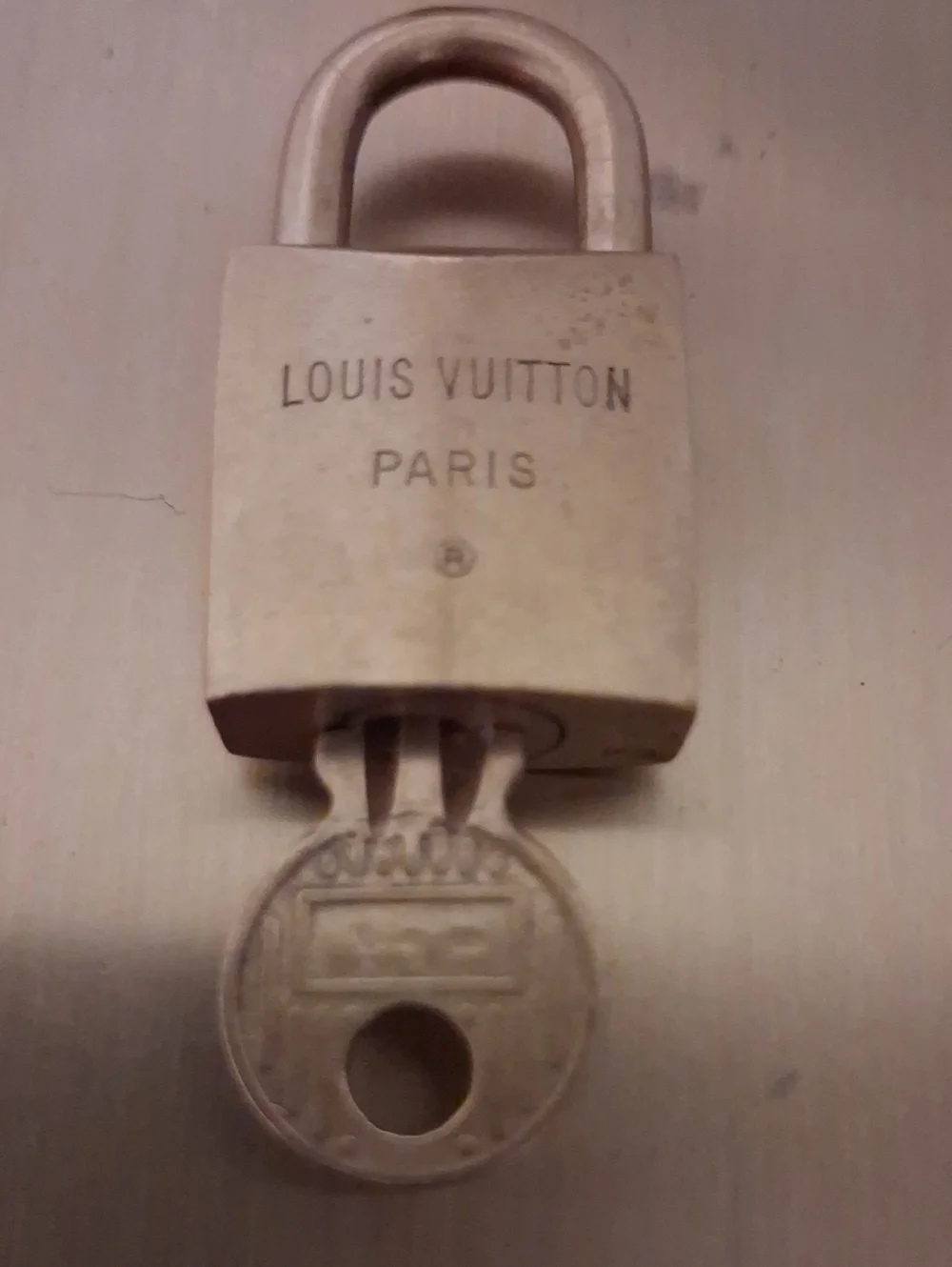 Louis Vuttion VINTAGE LOCK & KEY #210 Rare